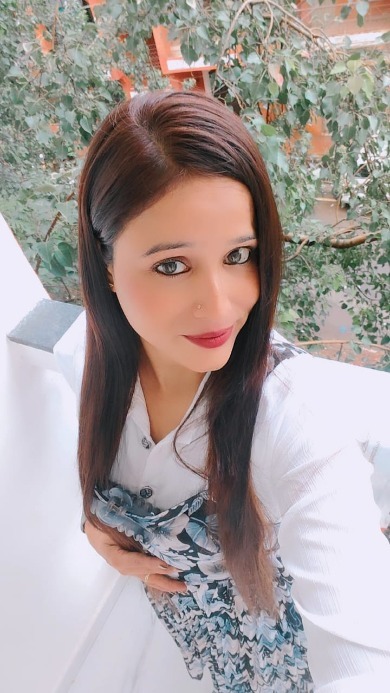 Call Girls service in Delhi